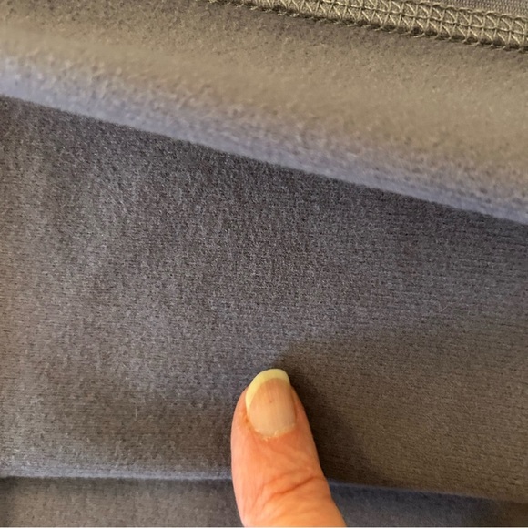 The North Face Two-Tone Pale Lilac Quarter Zip Pullover. Size Small. - Picture 9 of 12